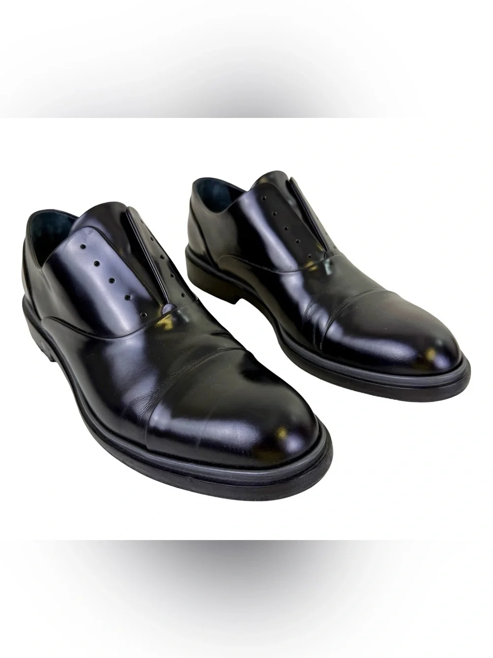 LOUIS VUITTON BLACK LEATHER CAP-TOE DERBYS